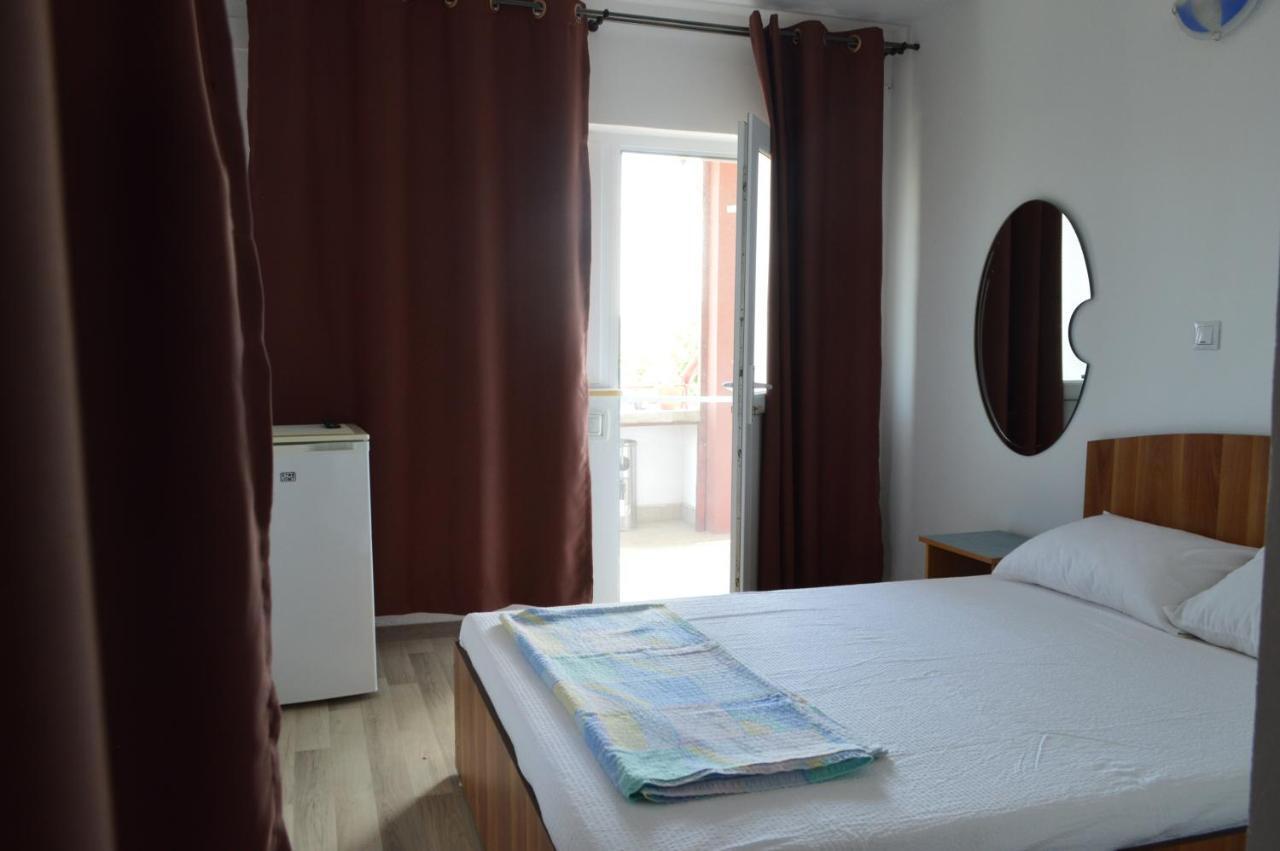 Отель Casa Gia Костинешти Экстерьер фото